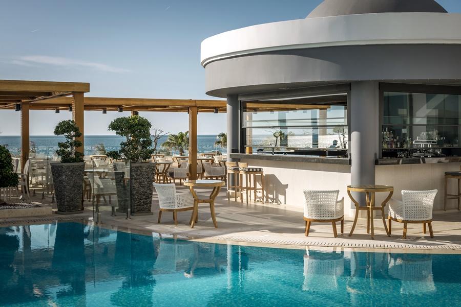 米斯塔阿里拉温泉度假酒店 法里拉基 外观 照片 The pool at the hotel