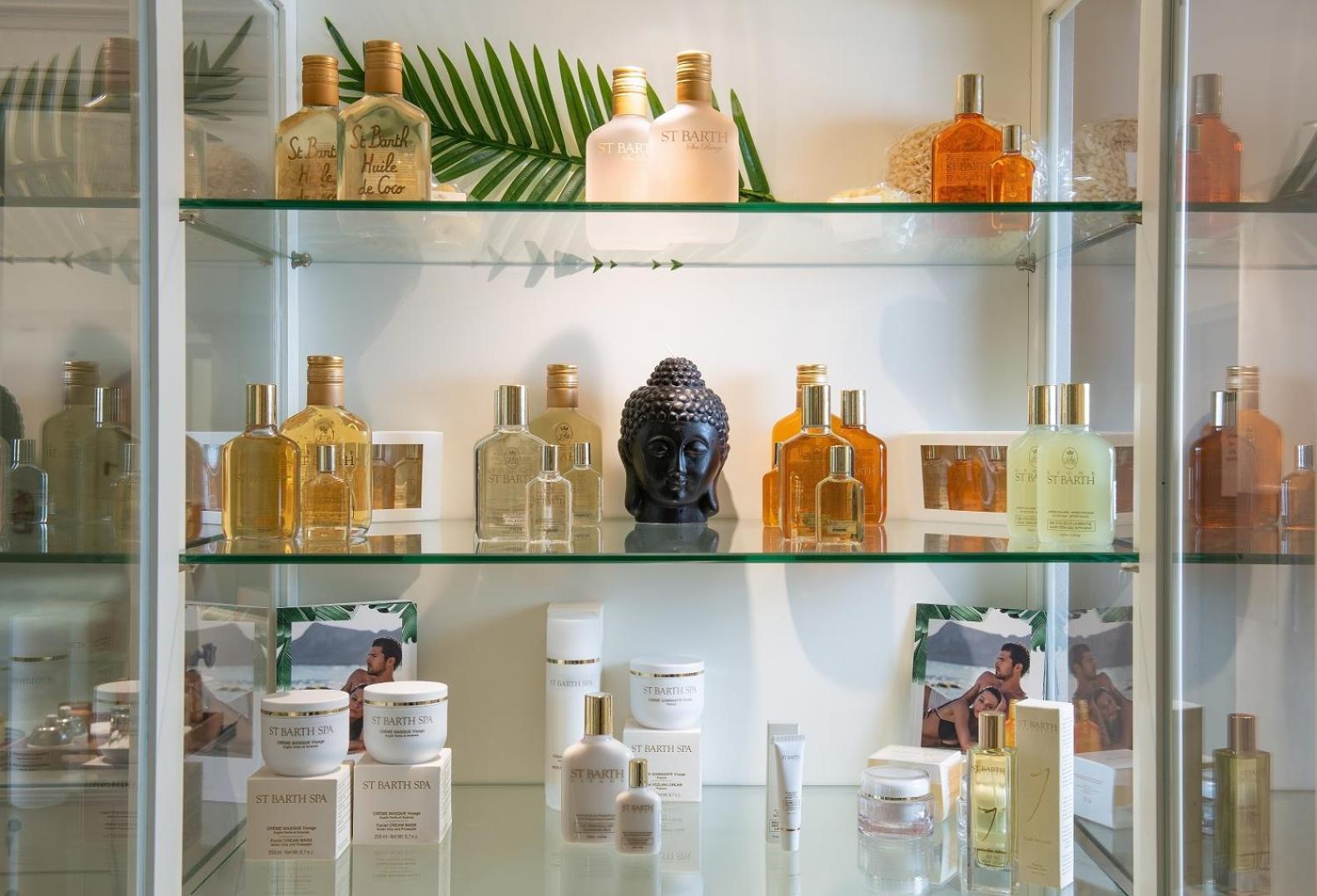 米斯塔阿里拉温泉度假酒店 法里拉基 外观 照片 A display of spa products